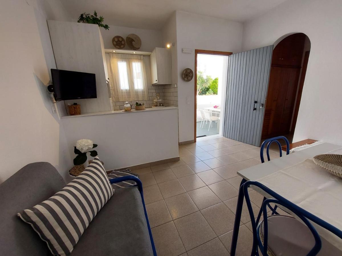Paros Reppas House "Portes" Buitenkant foto
